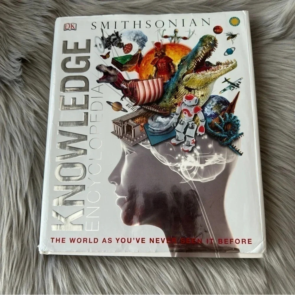 Knowledge Encyclopedia The World as Youve Never Seen It Before  book 360 pages